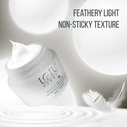 Whiteglow Skin Whitening & Brightening Gel Creme SPF 25 | PA+++
(40g)